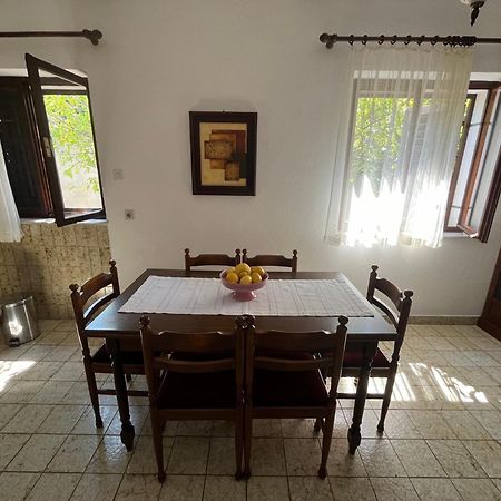 Apartman Mladenka Supetar Luaran gambar