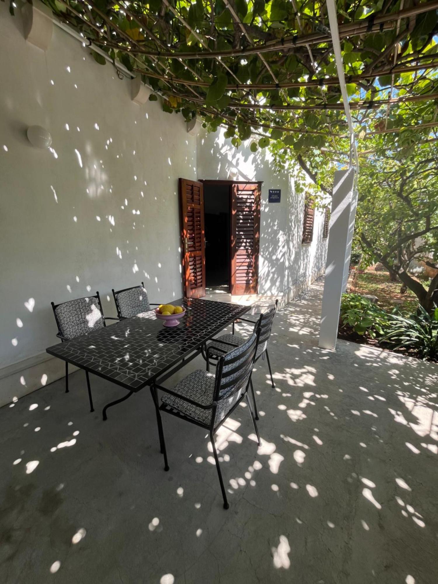 Apartman Mladenka Supetar Luaran gambar