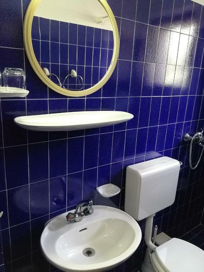 Apartman Mladenka Supetar Luaran gambar